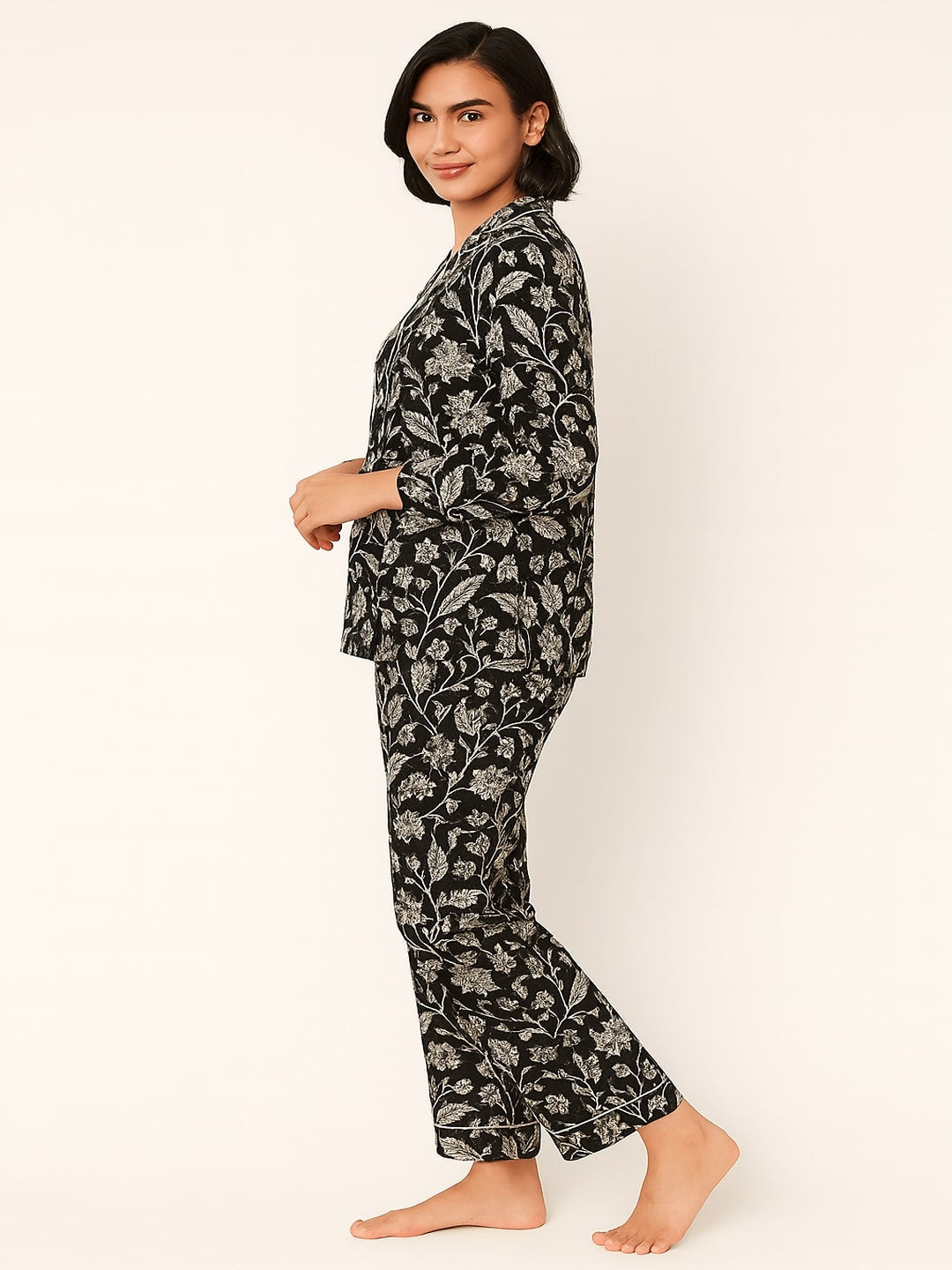 GAB Adult-Women Typography Printed Night Suit